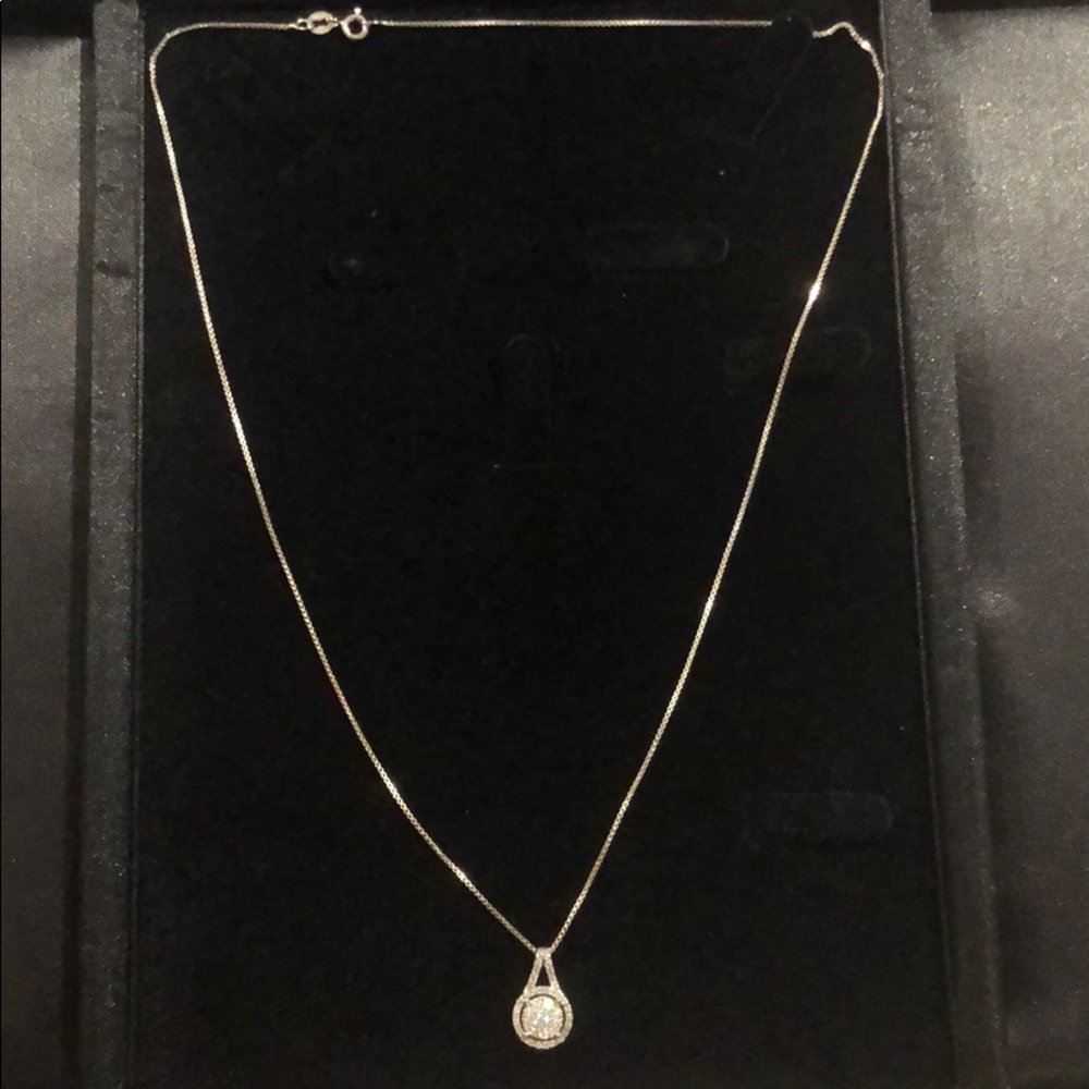 Sterling silver diamond pendent